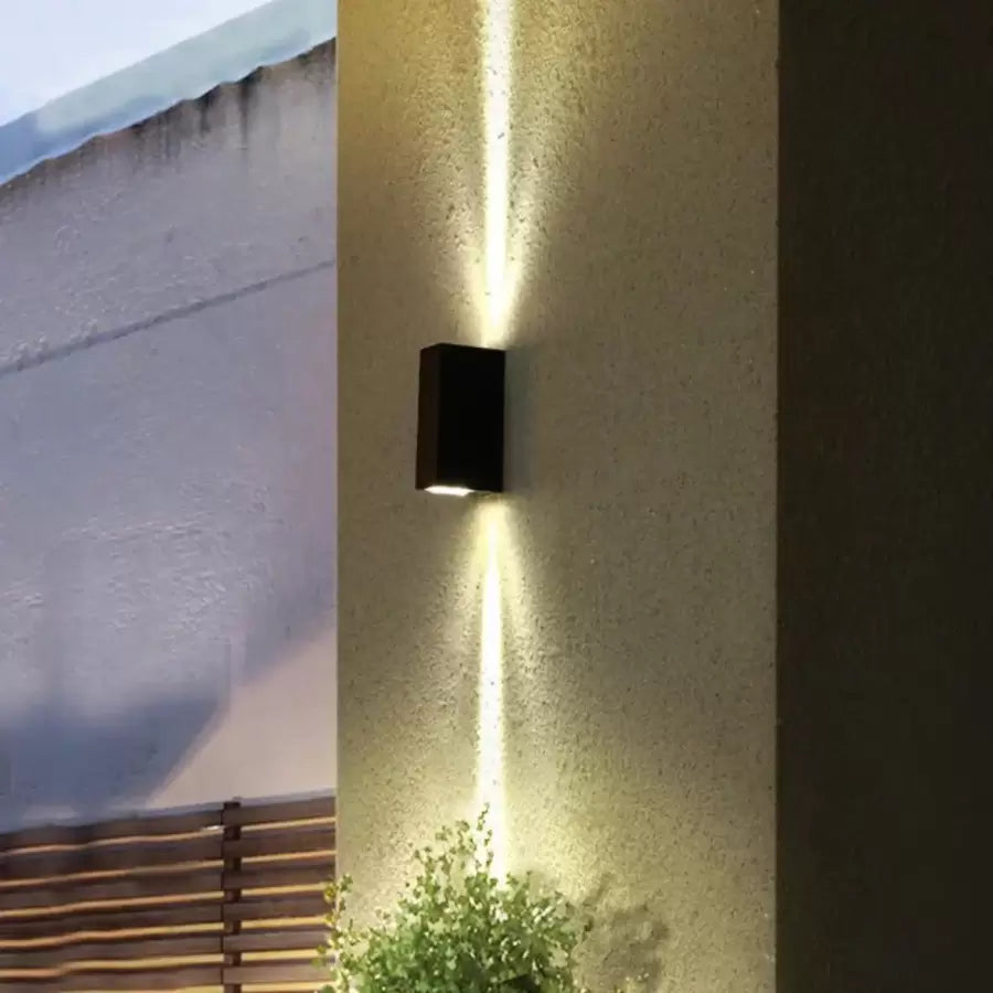 Celsis 6W Black Outdoor LED Wall Light Προεπιλεγμένος τίτλος Alessandro Design