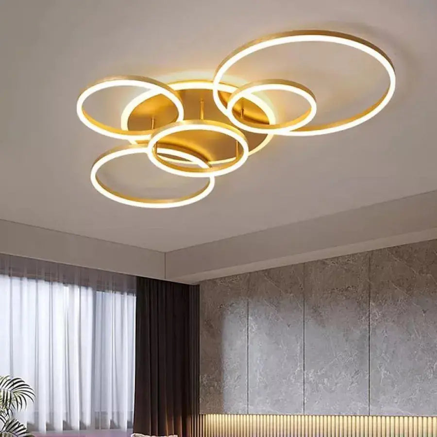 Πολυέλαιος LED με τηλεχειριστήριο LYRA 248W, 5 κύκλοι, κρύο/θερμό/ουδέτερο φως, ρυθμιζόμενο, βουρτσισμένο χρυσό Πολυέλαιοι LED με τηλεχειριστήριο Προεπιλεγμένος τίτλος Alessandro Design